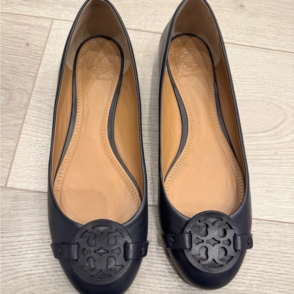 Tory Burch Navy Leather Flats with Signature Emblem